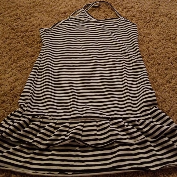 Top - Picture 2 of 2